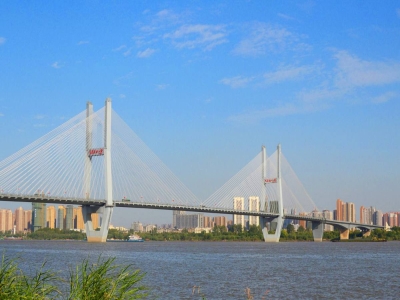 Wuhan Yangtze River Bridge